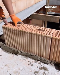 5.1M views · 6.7K reactions | This brick laying is so satisfying it's hard to take your eyes off! 隣 | UNILAD Tech | Facebook