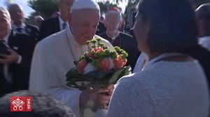 565K views · 10K reactions | Relive Pope Francis' one-day Apostolic Journey to Mauritius, during which he celebrates Mass, prayed at the tomb of Blessed Father Laval, and greeted the nation's political leaders and civil servants. Find out more: https://www.vaticannews.va/en/church/news/2019-09/cardinal-piat-on-pope-visit-to-mauritius-christian-identity.html | Vatican News | Facebook