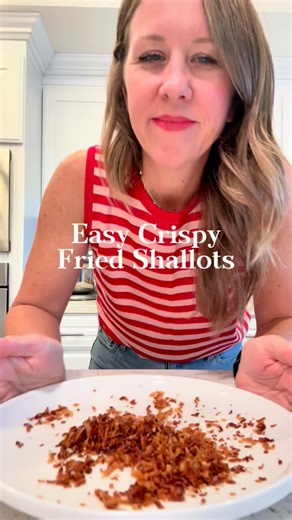 These Easy Crispy Fried Shallots are the perfect salad or vegetable dish topping!! Comment *shallots* and I’ll send you the recipe now! | The Happy And Wholesome Mommy