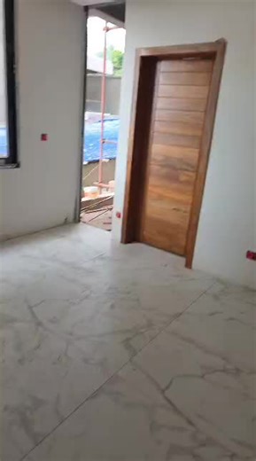 APPARTEMENT NOUVELLEMENT CONSTRUIT À VENDRE DANS LA COMMUNE DE LA GOMBE RÉF ZONE A BELLE EMPLACEMENT COMPOSITION : 2 CHAMBRES, SALON, CUISINE ÉQUIPÉE, 2 SALLES DE BAINS, PARKING PRIX :300.000$ LISOLO MUKIÉ NB: l'appartement est au 5ème étage 243895314877 #canada_life🇨🇦 #congolaise🇨🇩 #londres🇬🇧 #etatsunis🇺🇸 #france🇫🇷