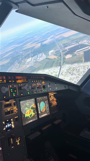 Airbus A320 Cockpit View - Amazing Right Turn Over the City #shorts