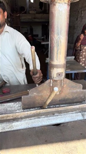 Corn Planter Parts Bending With Hydraulic Press Machine | Iron Rod Bending Into U Shape #cornplanter