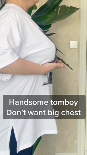 Hey brother use this binder become a handsome one#binder #tomboy🏳️‍🌈 #transboy🏳️‍🌈 #transboy🏳️‍⚧️ #transboy🌈 #tomboybinder🎽 #lesb #bigchest #lgbt #lgbtq #lgbt🏳️‍🌈