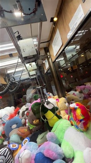 Ugly Green Dinosaur Win At The Claw Machine #arcade #shorts #clawmachine #claw