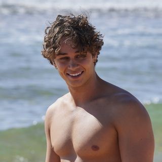 Home and Away star Matt Evans promises \