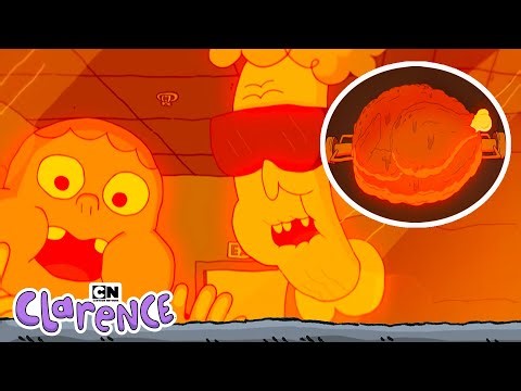 Cloris Sings the Slugburger Song - Chaotic Grannies, Messy Fishing & Chicken Superhero Moments