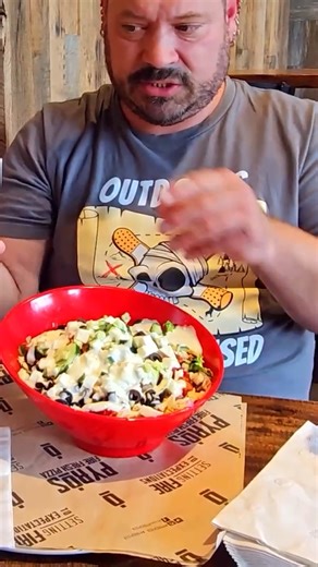 Can I Finish This Huge Pizza in 10 Minutes? 🕑 | Da Garbage Disposal