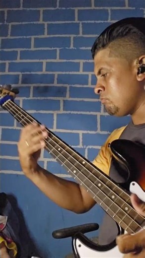 COVER BASS OS QUE COFIAM NO SENHOR #musica #bass #gospel #guitar #cover