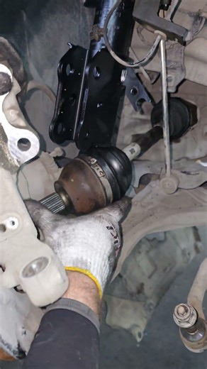 Ford Fusion front wheel Cv Axle noise #automobile