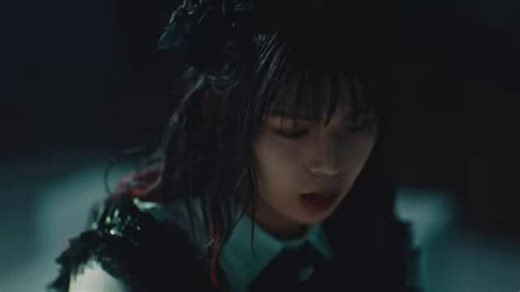 とんでもないプレー⚽️であの本田圭佑さんにまで頭を抱えさせ、会場中を虜にした29番ITARU＿＿＿＿＿＿＿歌声と表現で人々を魅了するとんんんでもなく素晴らしいアーティストなので、この地球に住んでいる生き物みんなでITARUくんの魅力に溺れましょう🤩✌🏻#ゲーセンサッカー #龍宮城 #ITARU