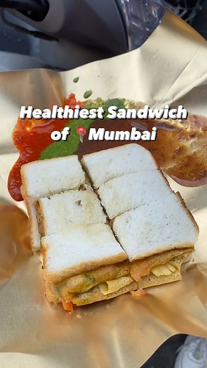 • Healthiest Sandwich of 📍Mumbai • as this street cart serves some lip-smacking cheela based sandwich loaded with veggies, Masala and cheese to the fullest. They have multiple varieties and is available in Jain too. Where📍: Outside Indraprastha Mall, Borivali (West), Mumbai. 🎥: @spoonsofmumbai [ Sandwich, Pudla Sandwich, Healthy Sandwich, Street Food, Mumbai Foodie, Mumbai Street Food, Borivali Foodie, Borivali West ] | Spoons of Mumbai