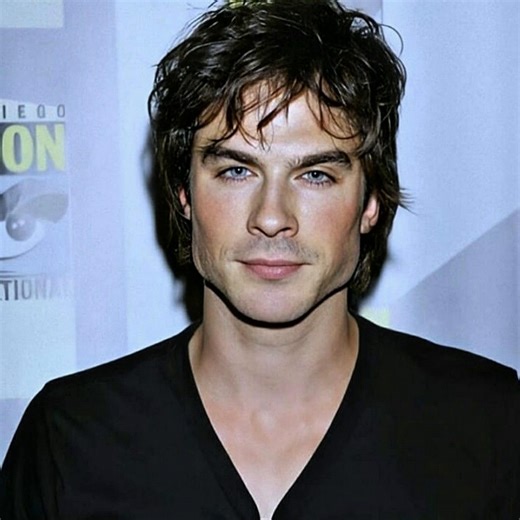 Ian Somerhalder as Damon Salvatore in The Vampire Diaries