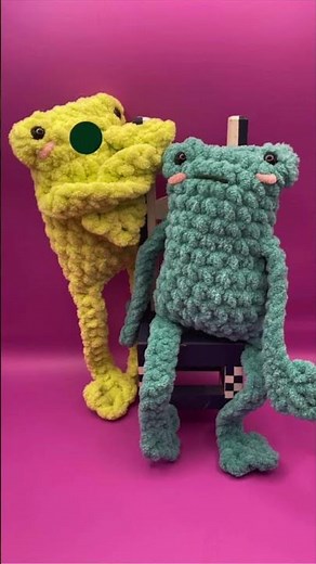 Leggy Frog wants to learn how to crochet / Crochet for kids! #crochetforbeginners #crochetforkids