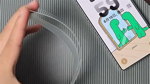 三星新品手机性能全面升级，搭载强劲处理器与超清影像系统，续航持久，屏幕流畅，为用户带来更智能便捷的生活体验。