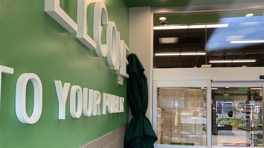 Last-minute grocery run? Check out Thanksgiving holiday hours at the big national chains