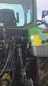 69K views · 1K reactions | How i attach the muck spreader to the fendt Www.frustratedfarmer.co.uk | Frustrated farmer | Facebook