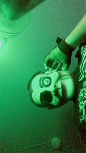 I been change my mask 9 nine of them change color lights too