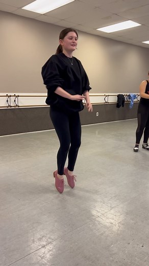 Nicole Messina on Instagram: "It’s the class support for me ❤️ #tapdance #tapdancer #tapdancing #wings #toestands @aubreyy.enders @dancesationsnj"