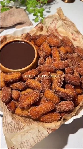Mini Churros Recipe | Bite Size Churro Balls | Easy No Yeast Dessert #ChurroBites #Churros