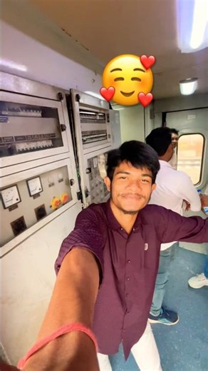 Travel vlogs 🥰❤️ #shortsfeed #minivlog #vlog #boys#shorts #travelvlog #journey #vlogger #zs9pawan