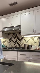 Comment SCIENCE CLUB to pre-order my newest science experiment book ☺️ | Emily Calandrelli