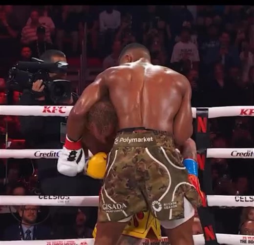 The moment Anthony Joshua knöcked Jake Paul öut 👊🏿 🔥🔥🔥🔥🔥🔥 Big congrats to AJ! #viral #afrobeats #rap #reels #music #funny #africa #anthonyjoshuafight | Hip Hop Ville