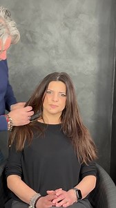 Ogni donna è unica e merita di avere un Taglio ed un Colore di capelli personalizzato che rifletta la sua personalità. Con questo colore Castano Cioccolato e Taglio Bob Scalato, ho creato un look alla moda che si adatta perfettamente alla mia cliente, valorizzando le sue caratteristiche uniche. VI PIACE?Cambio Look per Angela Girolamo Taglio Bob Scalato Colore Castano Cioccolato Hair Vito Satalino Fashion In Team Using L'Oréal Professionnel Vito Satalino #hairtransformation #vitosatalino #bobhai