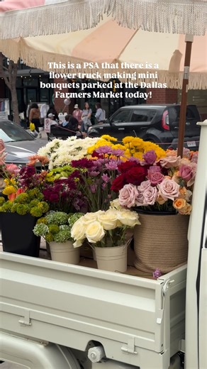 STEPHANIE | THINGS TO DO IN DALLAS, TX 👑 on Instagram: "How cute is this?!?! 😍 @FLORAL_OBSESSIONS is a mobile flower truck that bops around Dallas! Sometimes they’re at @dallasfarmersmarket and other times they’re at @klydewarrenpark but wherever you find them, they make the cutest bouquets! 🌺 They do events, floral installations, and so much more. The perfect little truck to grab flowers for the week or pick up a sweet gift for someone special 💐 Follow them to find their next stop! 🛑"