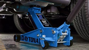 16K views · 160 reactions | What's YOUR favorite color? Daytona professional jacks are designed with 100% precision‑welded steel construction and an industrial strength powder coat finish. Dual piston Rapid Pump technology enables you to get to working height in just 3‑1/2 pumps. Learn more here: https://hf.tools/daytonajacks | Harbor Freight | Facebook