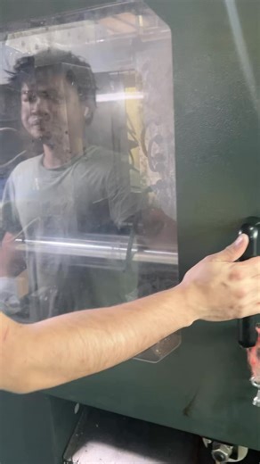 vitemonitor on Instagram: "Quality in every detail. Watch our factory production process for portable monitor back covers — from edge trimming to foam protective packaging, every step ensures your monitors arrive scratch-free and durable. OEM & ODM supported · Factory direct · Custom designs · Bulk orders welcome 📩 DM us to discuss your custom back cover or portable monitor project. #PortableMonitor#BackCover#MonitorBackCover#OEMFactory#ODMManufacturer#ElectronicsFactory#MonitorAccessories#B2BE