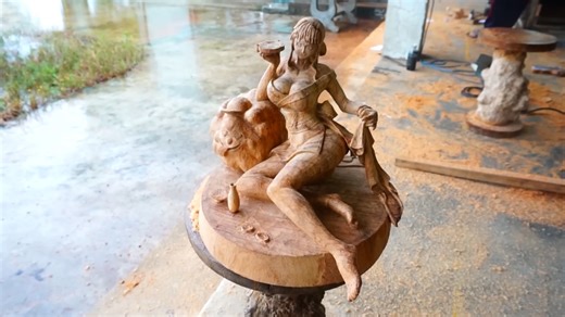 Wood sculpture Nami figurine from One Piece
