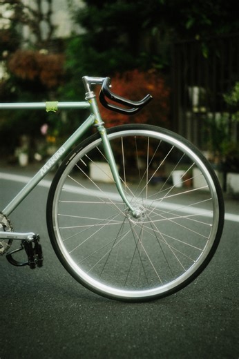 Good things take time on Instagram: "New on SSS 📷 More camera talk with a Facebook Marketplace find: the €150 Fuji X-Pro1. Is it good? Do I like it? Should you buy one? Maybe. Maybe not. . All that (and a few detours) in my latest video on Slow Spin Society. Link in bio 📍 . #cyclingblog #slowspinsociety #trackbike #fixedgear #fujixpro1"