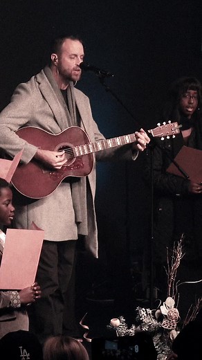 « A Christmas Alléluia » de Chris Tomlin, interprété par Mathieu Turpin avec la chorale d’Église le Centre, les musiciens de Musique Le Centre et le Quartet Canto Sentimento Écoutez ma musique et restez connecté avec ce lien https://linktr.ee/mathieuturpin777 ou https://mathieuturpin.com #egliselecentre #quartet #clip #video #alleluia #christmas #noel #chorale #nativitatis