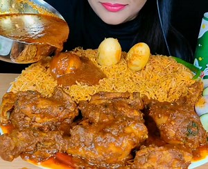 4.5M views · 99K reactions | https://youtu.be/qUf5yz12ovA ASMR-EGG BIRYANI_EATING BIRYANI+SPICY CHICKEN CURRY+RAITA l INDIAN FOOD EATING ©Spice ASMR | Entertainment 360 | Facebook