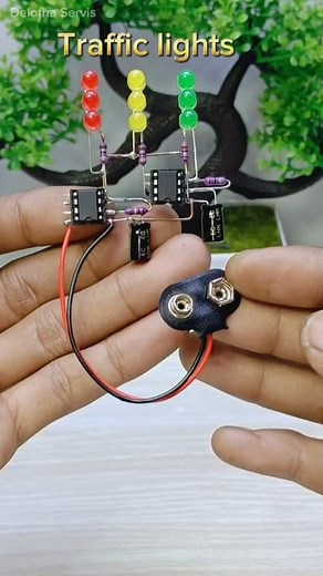 Traffic light 🚦 #project #traffic #led #sings #diy #homeproject #creative #goodidea #Light #lighting #tips #electronics #vehicles #DIYProjects #Atlas | Delofha Servis