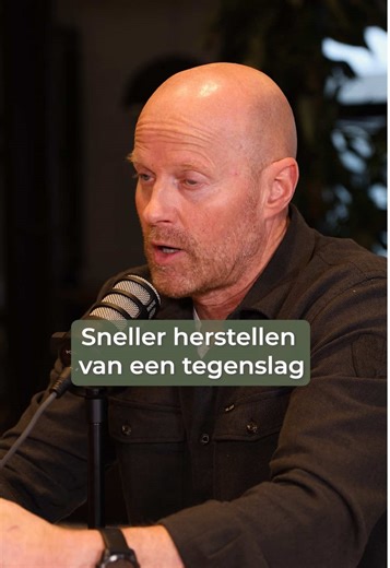 Hoe kan ik sneller herstellen van een tegenslag? Leer door de ogen van Special Forces naar de wereld kijken en ervaar de voordelen van: - Een Special Forces mindset die jou rust en overzicht geeft. Overal en altijd. - Dé unieke handleiding om ook van jouw werkomgeving een Special Forces teamcultuur te maken. - Het vermogen om jouw kwaliteit van leven te vergroten. #tegenslag #herstellen #switchedon
