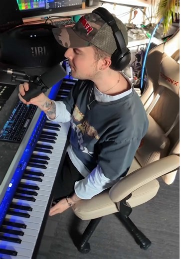 Mike Singer: Exciting New Music Release Coming Soon!