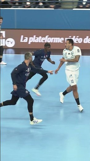 La détente de Wallem Peleka... 😮