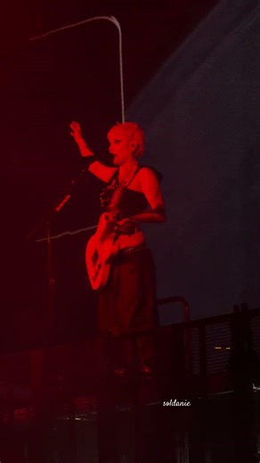 Halsey - 3am HALSEY: BACK TO BADLANDS 24.01.2026