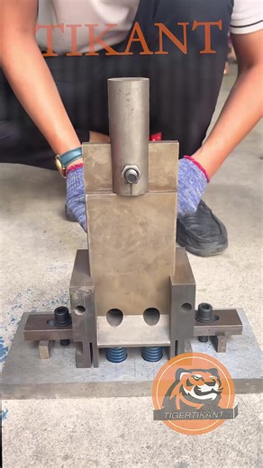 Round Bar Cutting Mold for CNC Applications