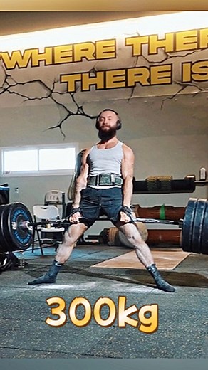 目瞪口呆！力量举大神“阿纳托利”，158斤体重挑战600斤硬拉_腾讯新闻
