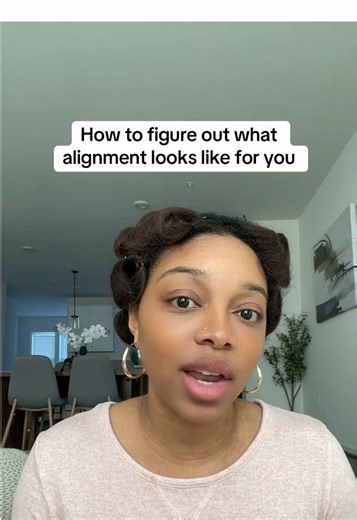 PART 2: How to get into alignment. Here are two prompts you can ask yourself to figure out who you are at your core and what you want you want/are meant to do to move closer to alignment.
