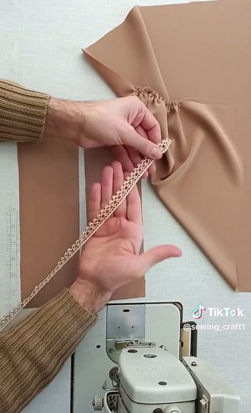 أفكار و حيل لخياطة الأكمام طريقة خياطة كم بالآستيك تقنيات الخياطةفكرة لخياطة الأكمام بآستيك طريقة عمل كم أنيق للقميص او فستانافكار و حيل لخياطة الأكمام عمل كم بالآستيك تقنيات الخياطة #خياطةفكرة لخياطة الأكمام بالآستيك تقنيات الخياطة تعلم خياطة الكمأفكار في خياطة الأكمام كيفية خياطة كم جميل و أنيق للفستان قندورة قميص تقنيات الخياطة طريق خياطة الكم للفستان فصالة خياطة #فستان #ملابس #sewing #diy #موضة #خياطة #فساتين #sewingtips #الخياطة_sewing #الخياطة_التقليدية