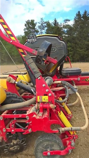MF 5613 S legt 8 -Reihig Mais🌽💯