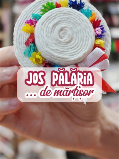 Mărțișor din materiale reciclate 🌸 O pălărioară decorativă, cu floricele uscate și bază de broșă, creată din lucruri simple. Mai puțin consum, mai mult sens. Mai mult timp pentru tine. 🔗 Creează și tu: 👉 galeriacreativ.ro #crafttok #diyideas #martisor #recycle #galeriacreativ #fyp #martisoare #reciclare