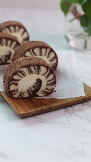 Hurricane Cake Roll Recipe Tutorial