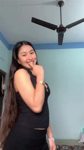 Enjoy the Sweet Taste of Lollipop Dance!