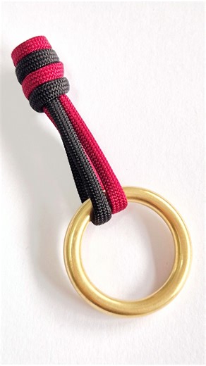 Satisfying Paracord Key Fob – Easier Than It Looks
