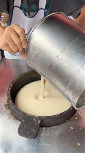 Legendary Peanut Pancake in Morning Market, Bangkok
