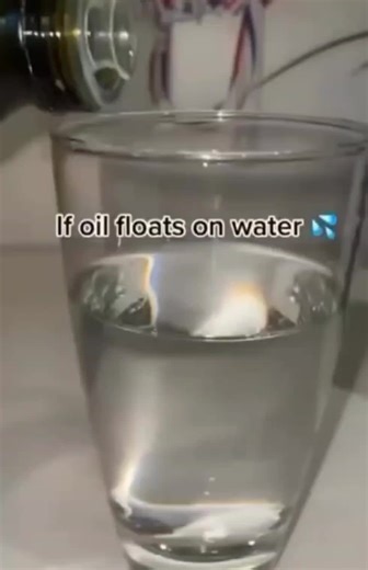 Interesting Oil Experiment You Can Try at Home